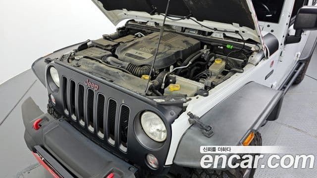 Jeep 랭글러 (JK) - Салон