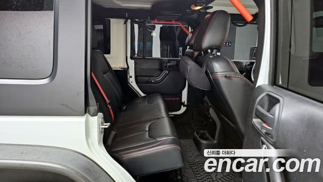 Jeep 랭글러 (JK) - Опции