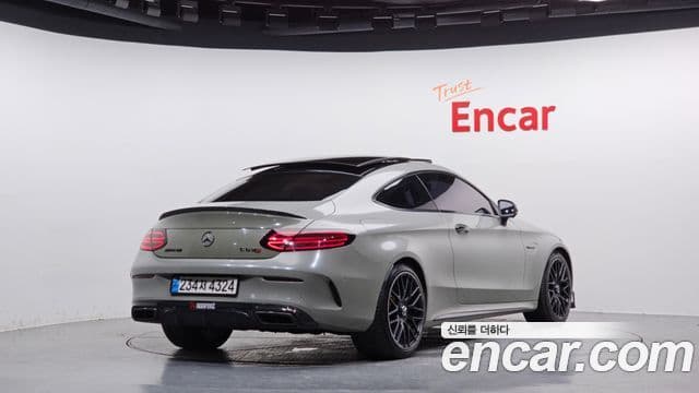 Mercedes-Benz C-클래스 W205 - Экстерьер