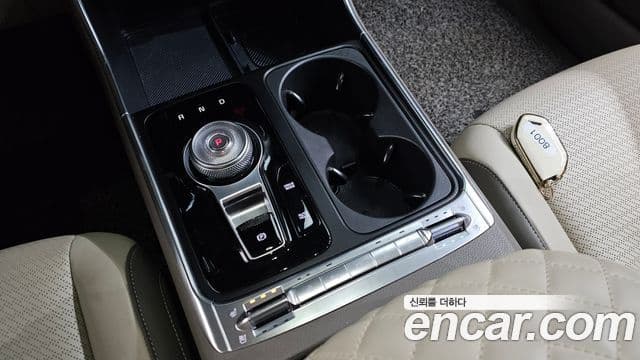 Kia 더 뉴 카니발 4세대 - Салон