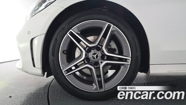 Mercedes-Benz C-클래스 W205 - Экстерьер