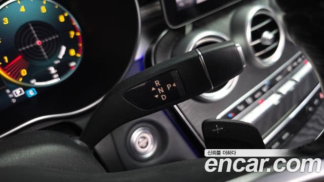 Mercedes-Benz C-클래스 W205 - Салон