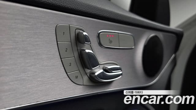 Mercedes-Benz C-클래스 W205 - Опции