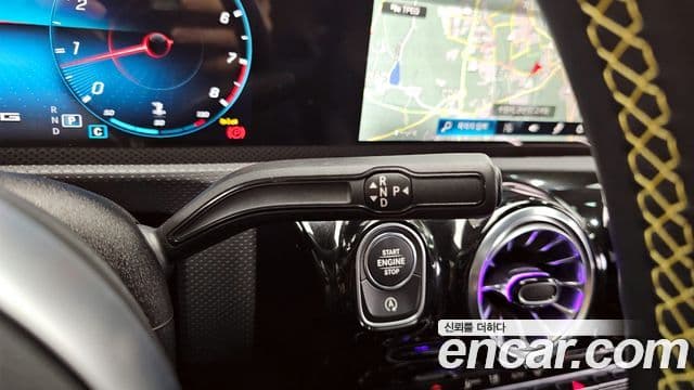 Mercedes-Benz CLA-클래스 C118 - Салон