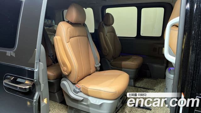 Hyundai 스타리아 - Опции