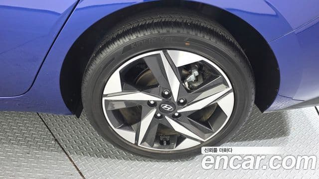 Hyundai 아반떼 (CN7) - Экстерьер