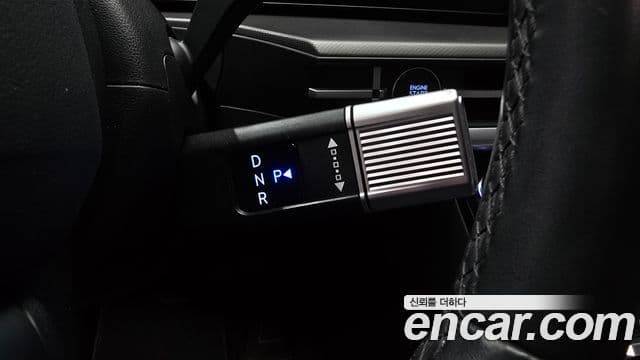 Hyundai 싼타페 (MX5) - Салон