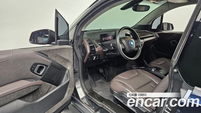 BMW i3 - Салон