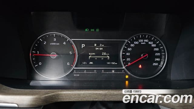 Kia 쏘렌토 4세대 - Салон