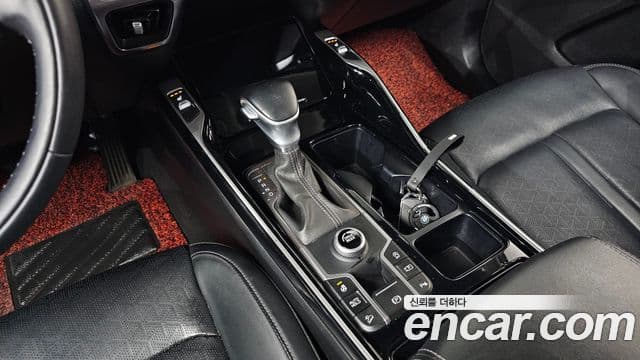 Kia 쏘렌토 4세대 - Салон