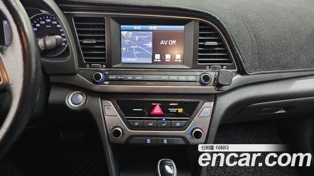 Hyundai 아반떼 AD - Опции