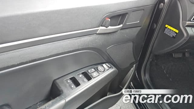 Hyundai 아반떼 AD - Опции