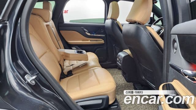 Lincoln 코세어 - Опции