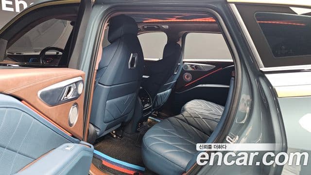 BMW XM (G09) - Опции