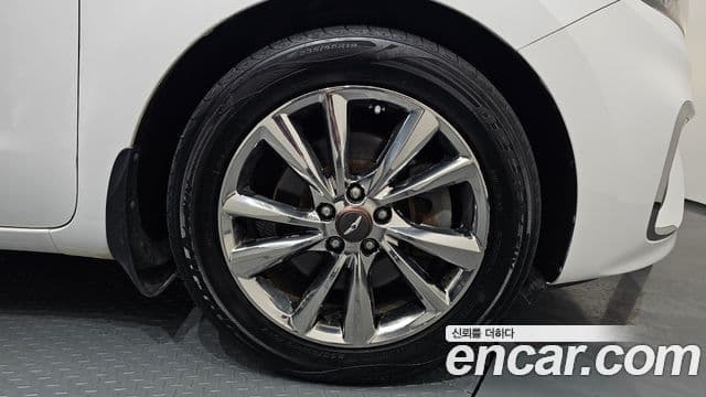 Kia 더 뉴 카니발 - Экстерьер