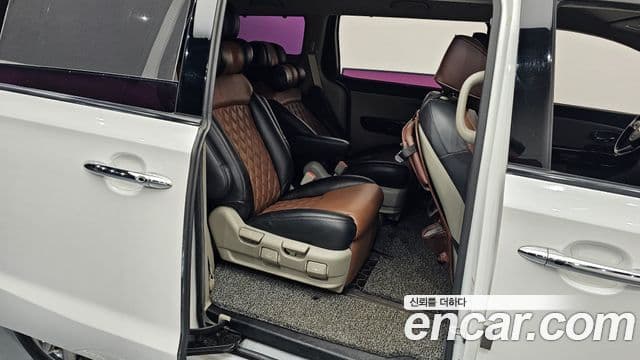 Kia 더 뉴 카니발 - Опции