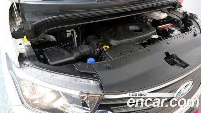 Hyundai 더 뉴 그랜드 스타렉스 - Салон