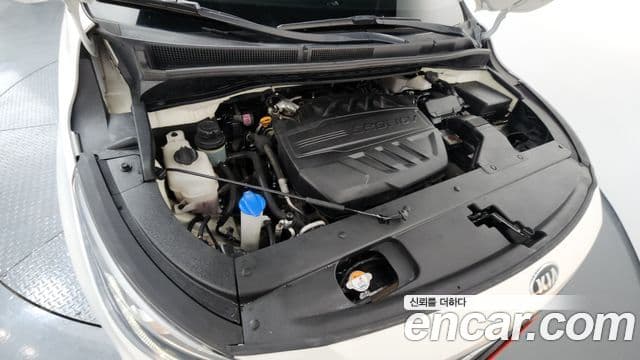 Kia 더 뉴 카니발 - Салон