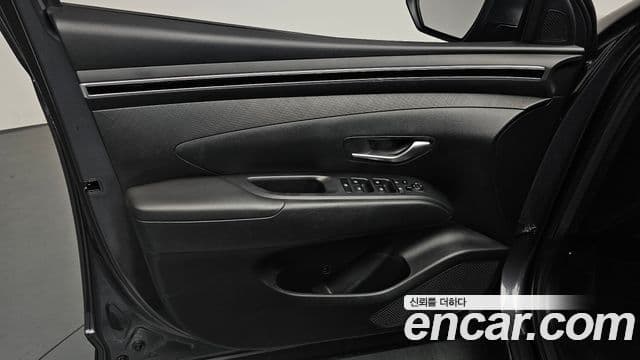 Hyundai 투싼 (NX4) - Салон