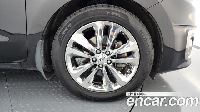 Kia 올 뉴 카니발 - Экстерьер