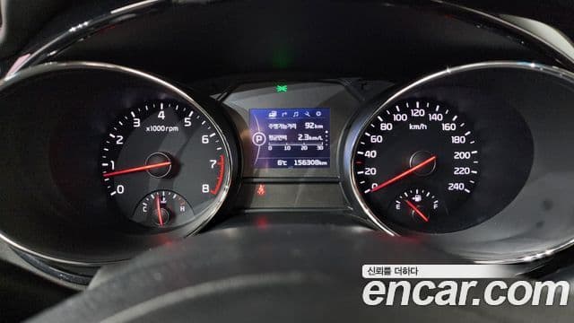 Kia 올 뉴 카니발 - Салон