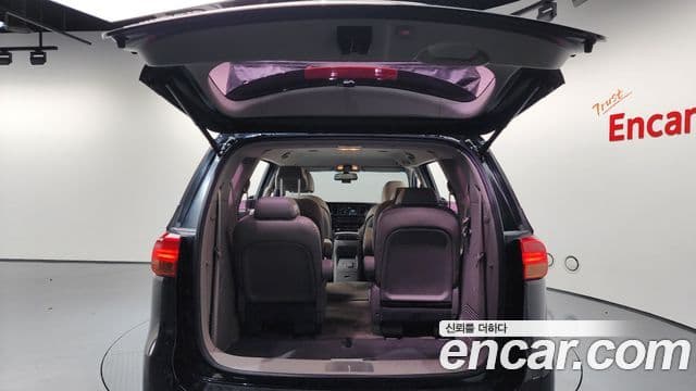 Kia 올 뉴 카니발 - Опции