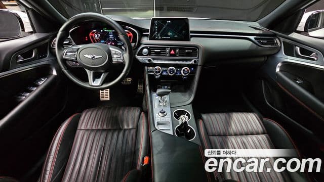 Genesis G70 - Салон