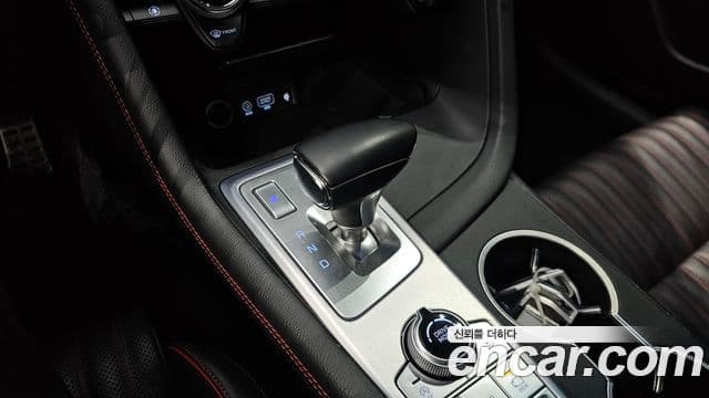 Genesis G70 - Салон