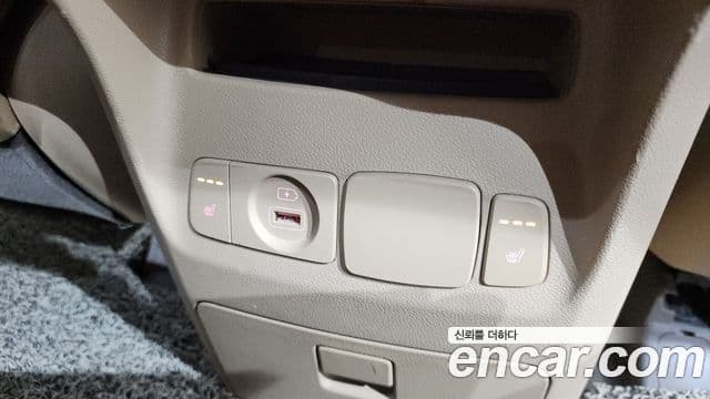 Kia 더 뉴 카니발 - Опции