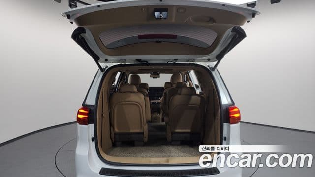 Kia 더 뉴 카니발 - Опции