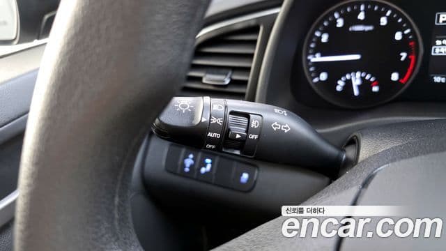 Hyundai 아반떼 AD - Опции