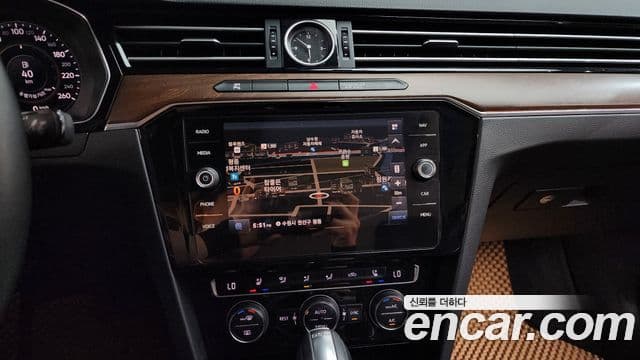 Volkswagen 파사트 GT(B8) - Опции