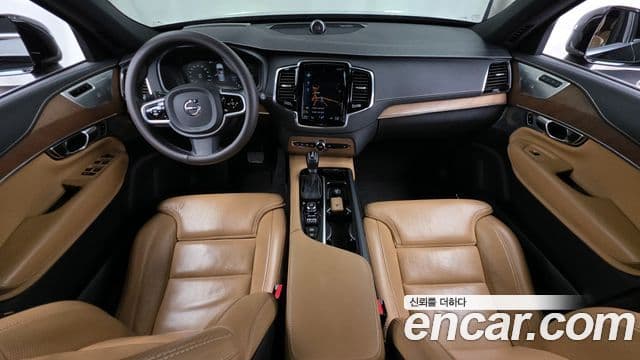 Volvo XC90 2세대 - Салон
