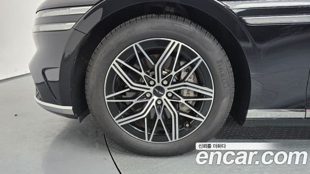 Genesis G90 (RS4) - Экстерьер