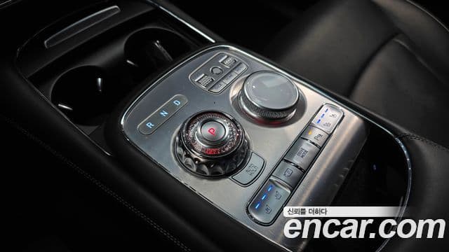 Genesis G90 (RS4) - Салон