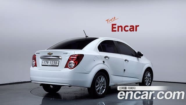 Chevrolet 아베오 세단 - Экстерьер