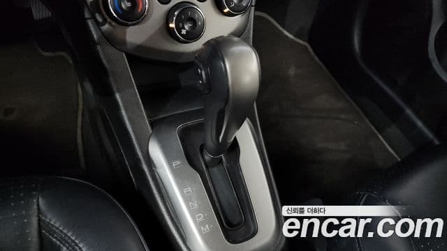 Chevrolet 아베오 세단 - Салон